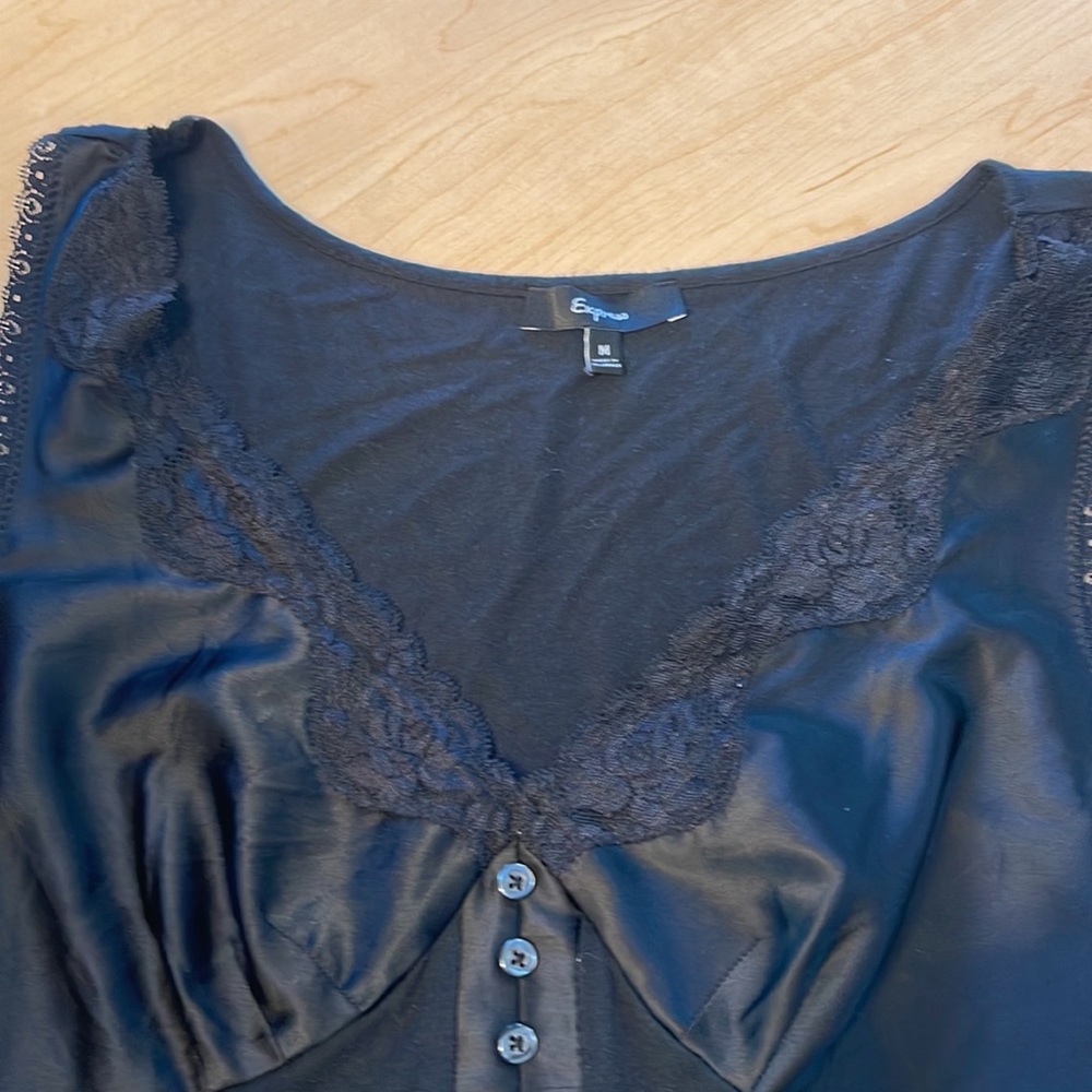 Express top - Picture 3 of 3